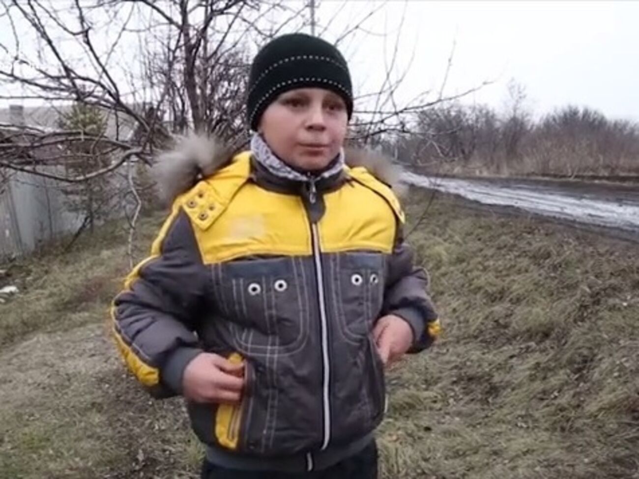 Дети, проживающие в&nbsp;в подконтрольном Украине селе, ходят в школу на оккупированные территории