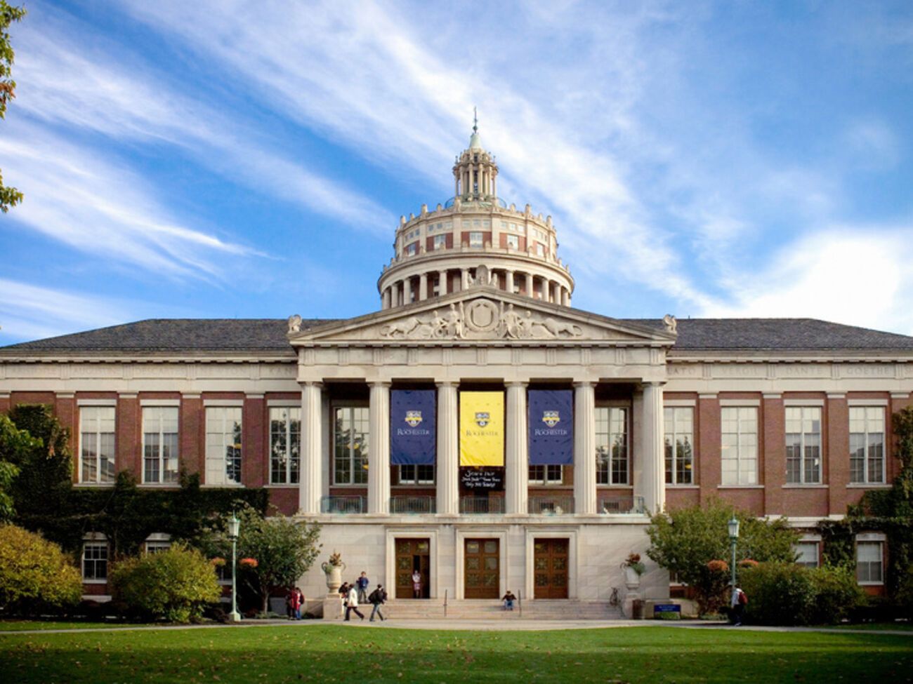 Университет в Рочестере, где Каретникова познакомилась с Розеном