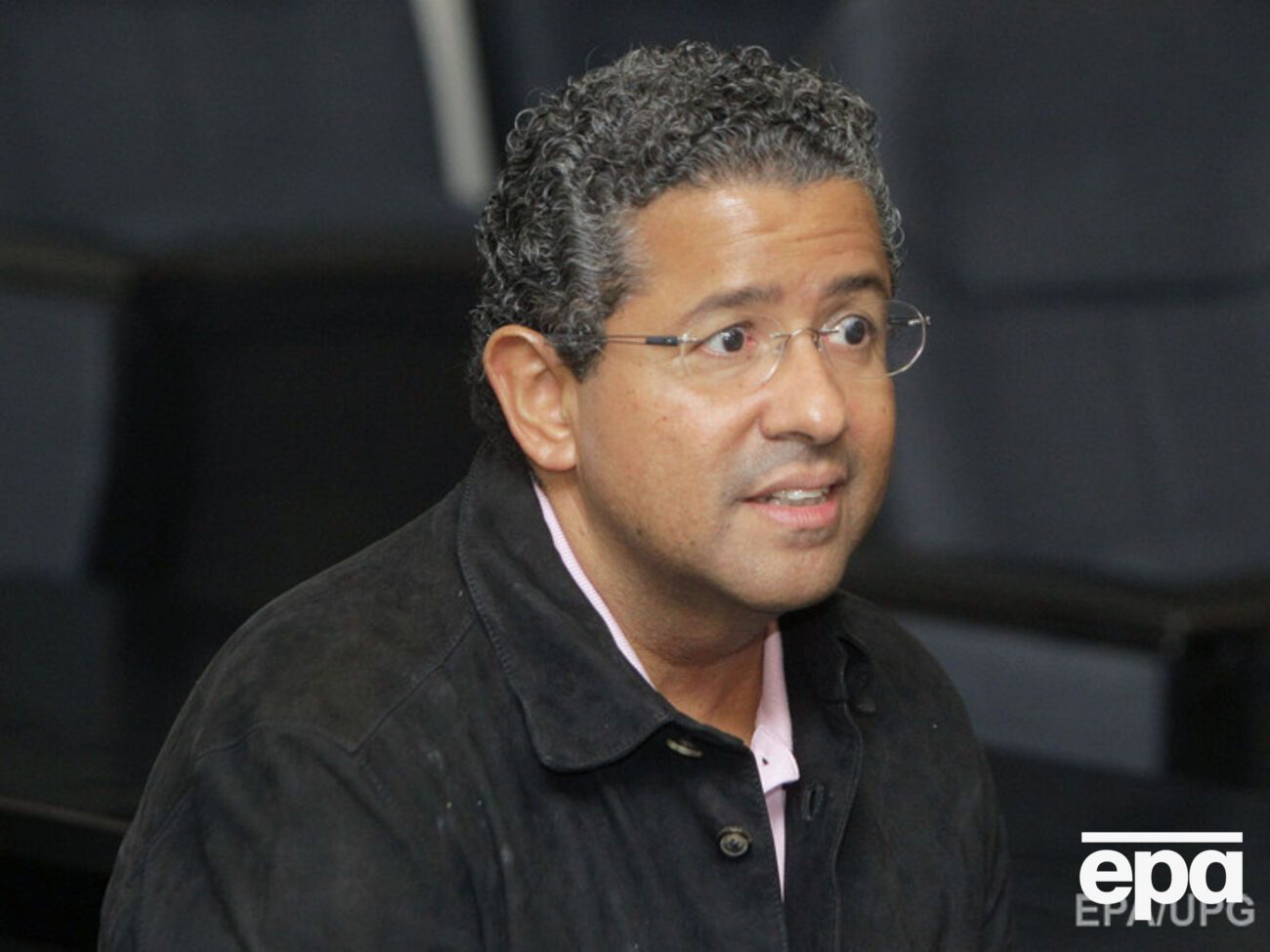 Флореса обвиняли в коррупции