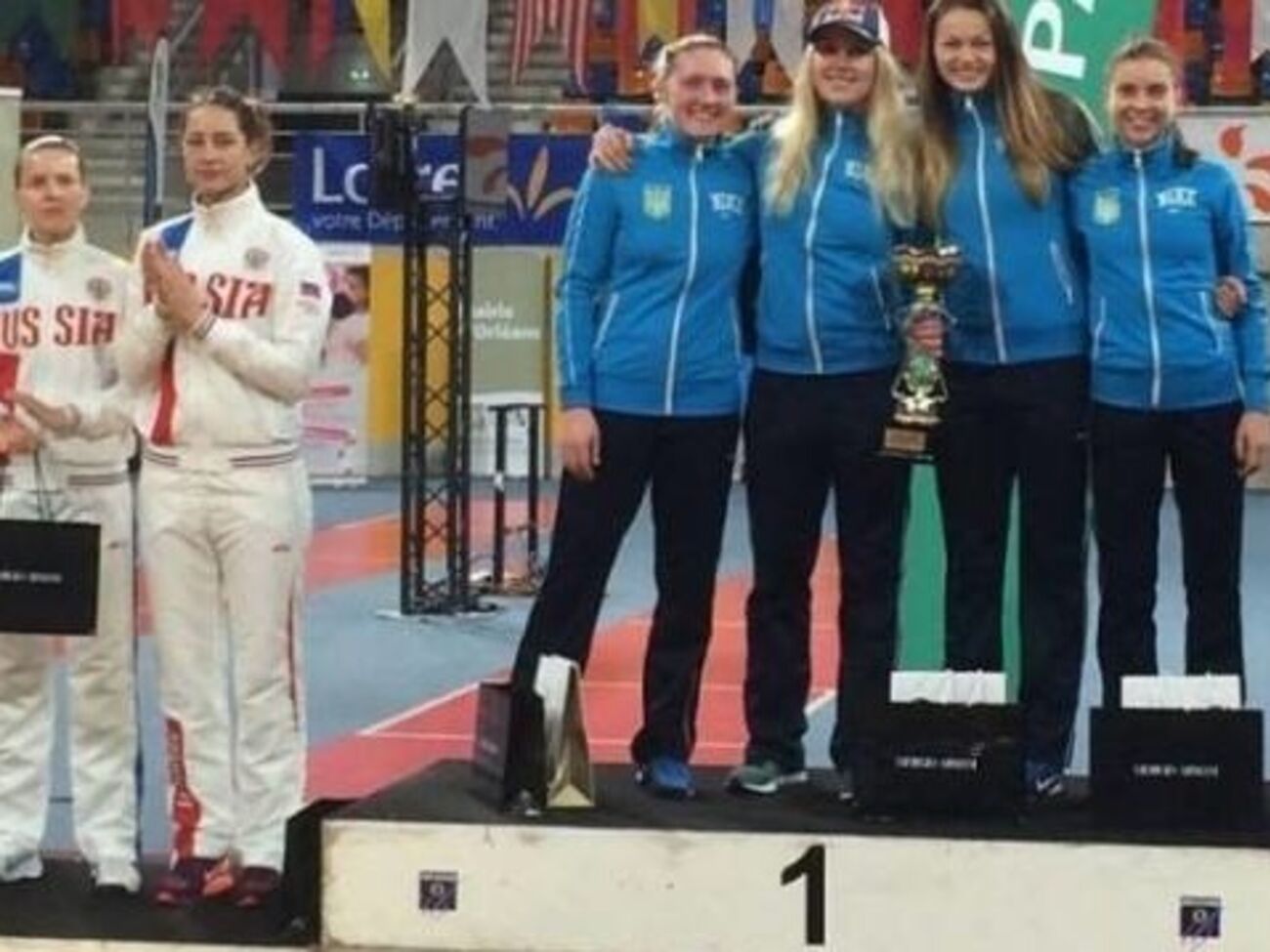 Украинские фехтовальщицы в Греции