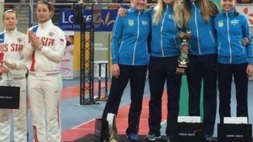 Украинские фехтовальщицы в Греции