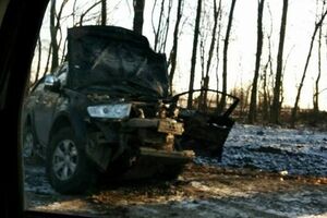По предварительным данным, водитель легкового автомобиля не справился с управлением