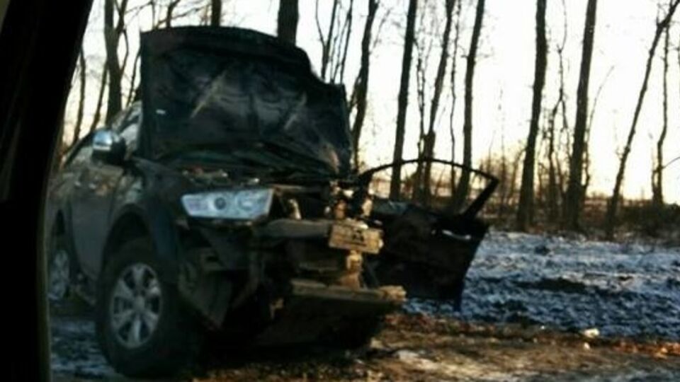 По предварительным данным, водитель легкового автомобиля не справился с управлением