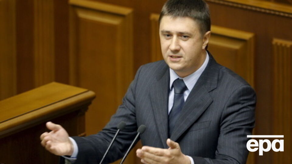 Кириленко: Если такая профанация, то надо менять закон и забирать лицензии