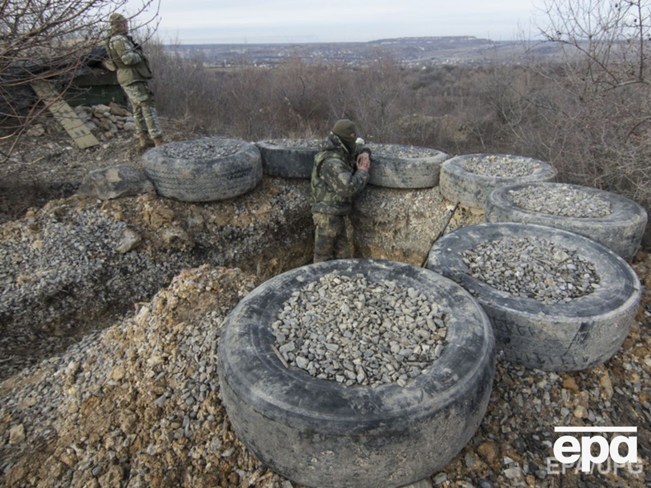 В то время, как военные продолжают гибнуть в зоне АТО, местные чиновники расхищают госсредства