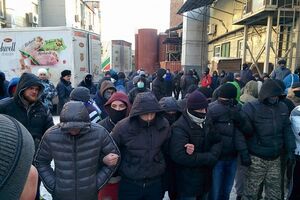 На журналистов напали титушки, полиция им не препятствовала