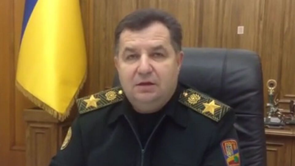 По словам Полторака, подполковника задержали за получение взятки от военнослужащего, которого он должен был привлечь к ответственности