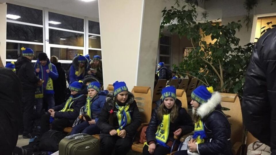 Луганская ОГА: 120 школьников из Станично-Луганского района отправились на отдых в Ужгород, Ивано-Франковск и Трускавец