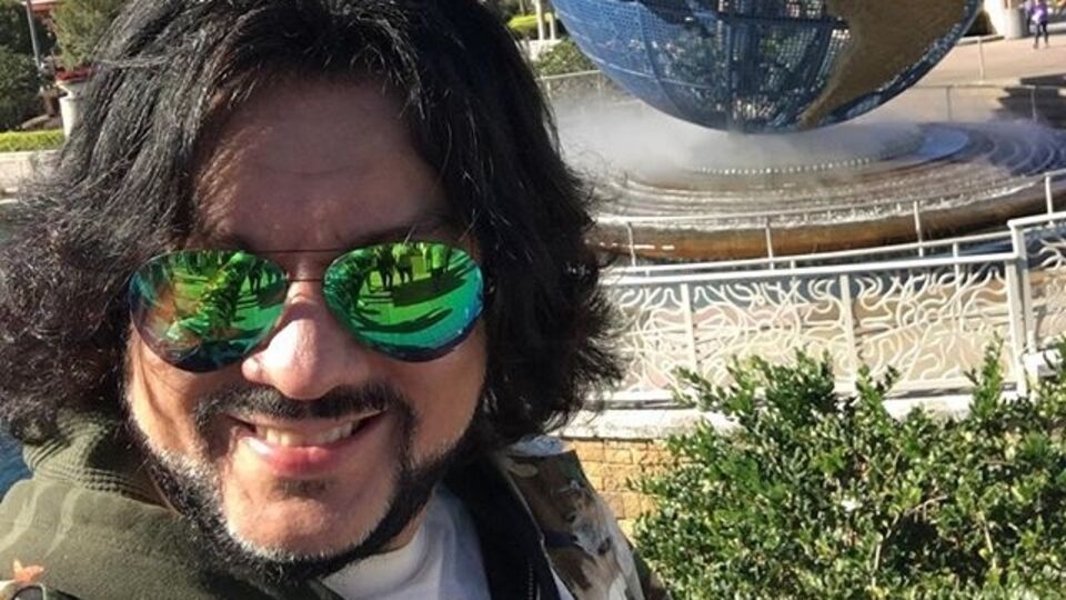 Киркоров сделал многочисленные селфи в футболке с российским президентом