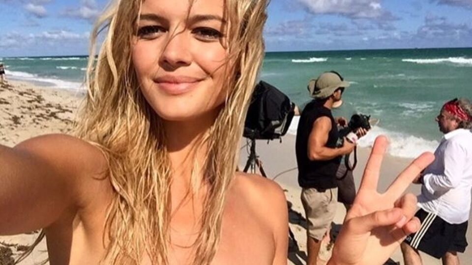 Рорбах исполнит роль одной из пляжных спасательниц