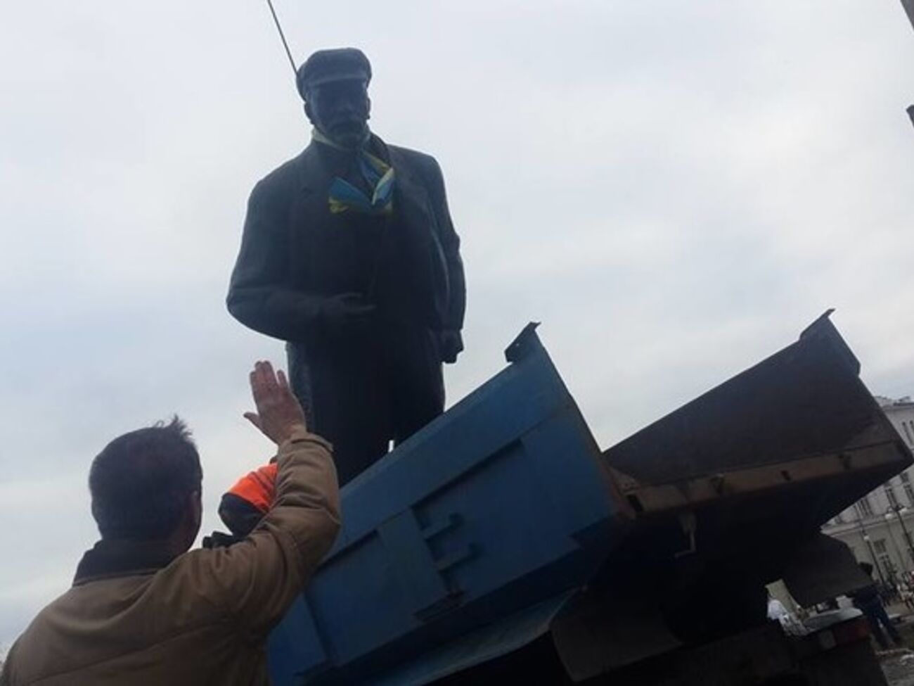 По закону в Украине должны быть снесены все памятники Ленину