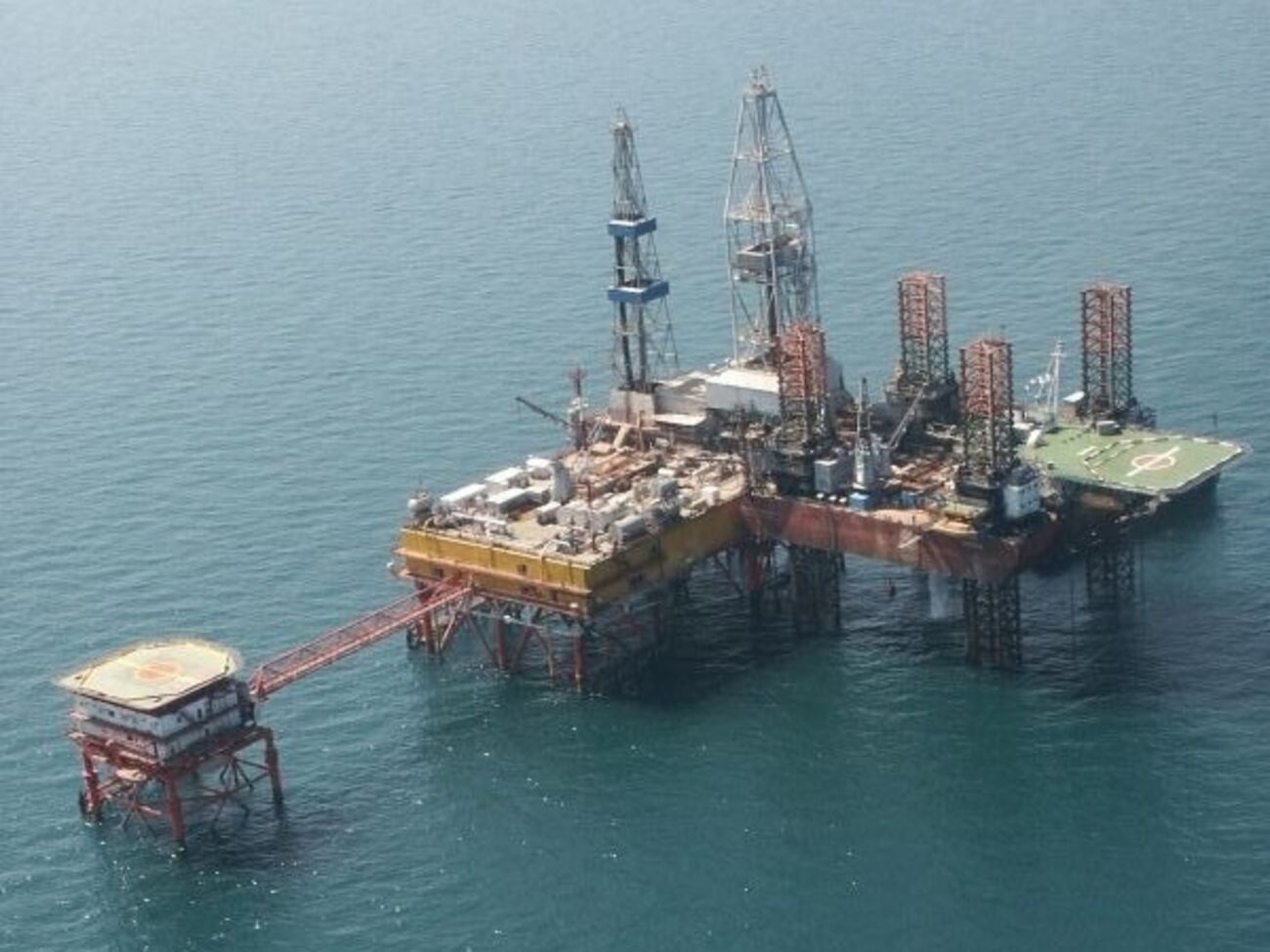 Представлять интересы "Нафтогаз України" в спорах о крымском имуществе будут бывшие партнеры генпрокурора США