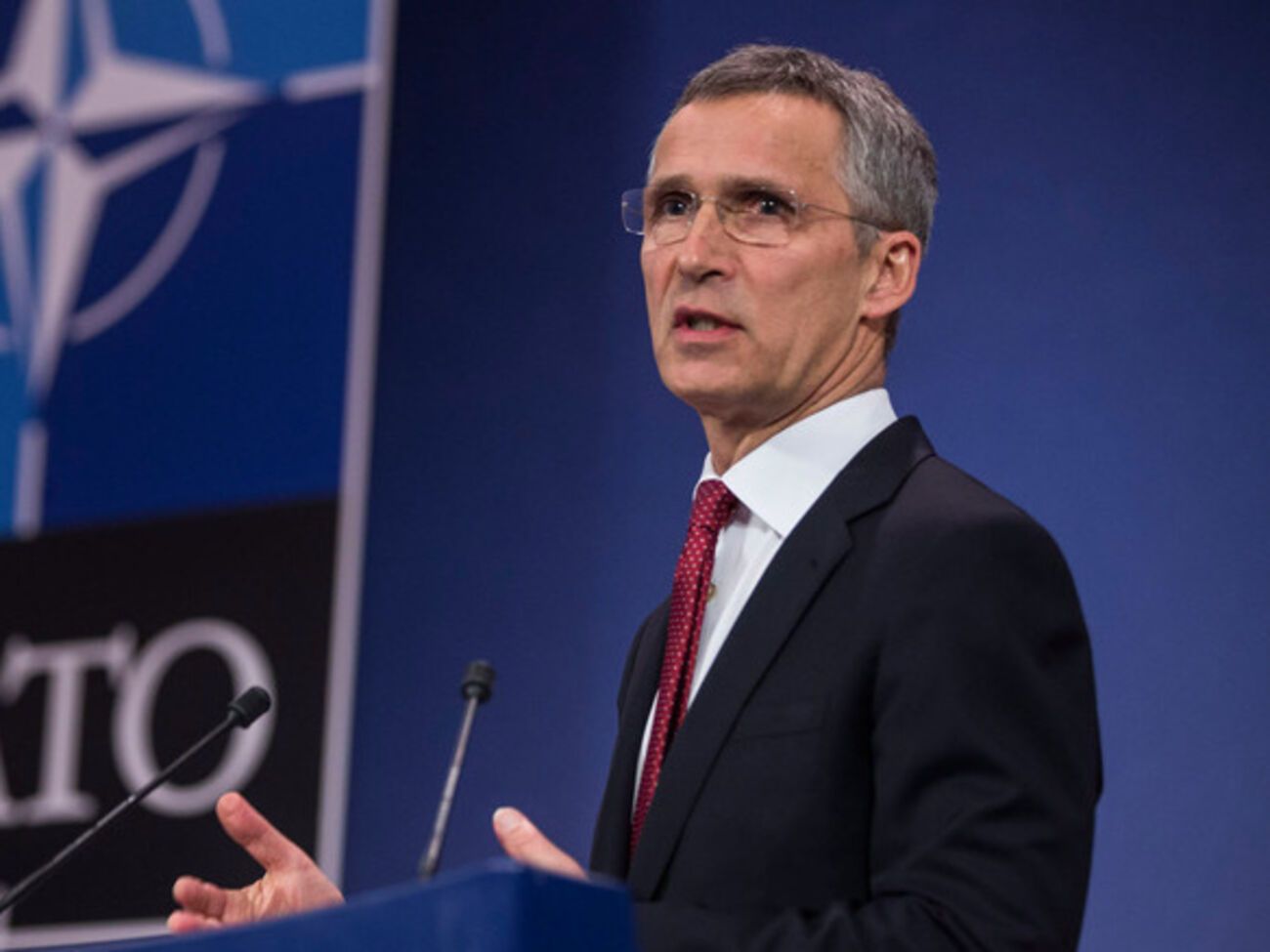 Столтенберг: Я осуждаю продолжающееся развитие Северной Кореей ядерного оружия и баллистических ракетных программ