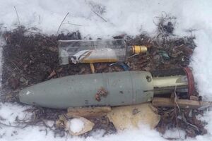 На Донбассе обнаружены сразу три тайника