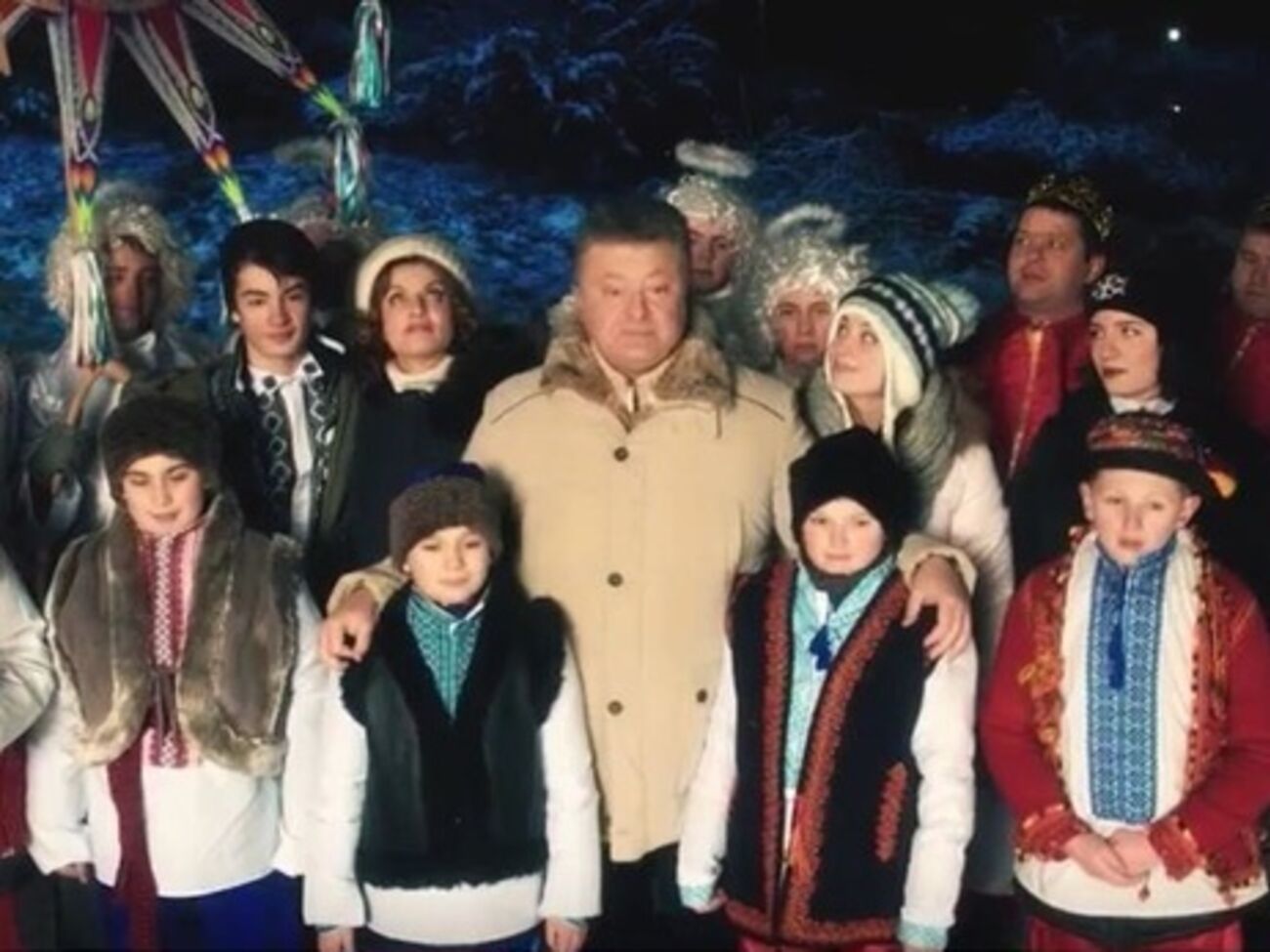 Порошенко поздравил украинцев с Рождеством