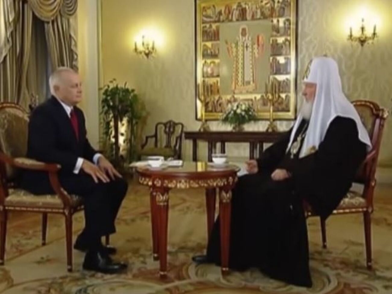 Патриарх Кирилл побеседовал с Дмитрием Киселевым