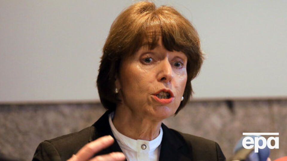 Заявление Рекер вызвало шквал критики