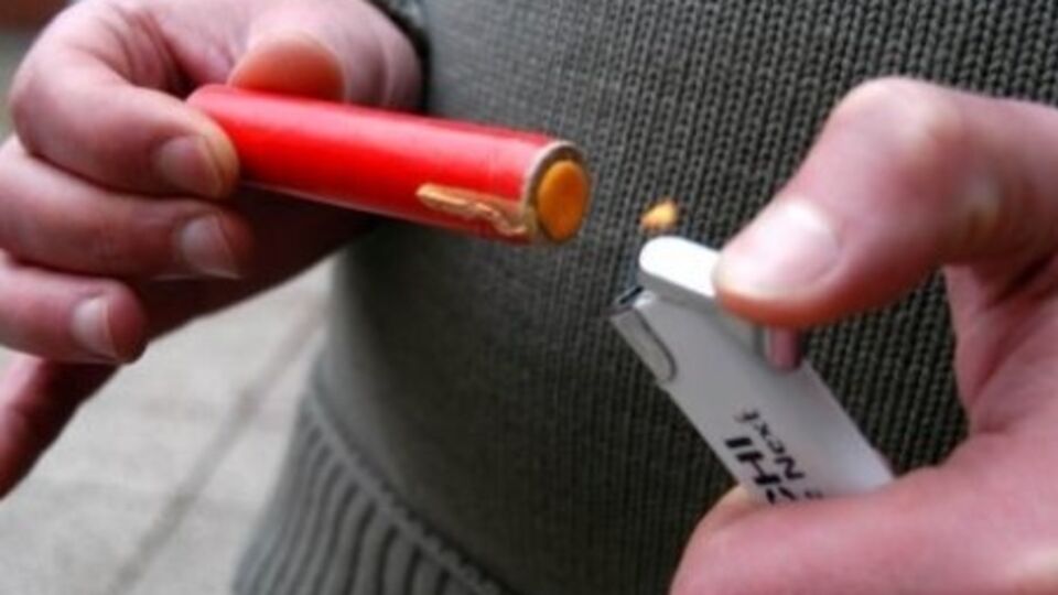 Дети играли с петардами возле железнодорожных путей