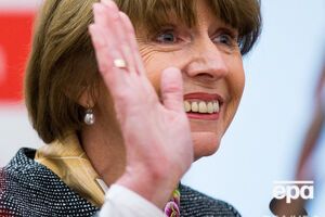 Рекер принесла извинения