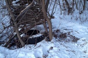 В районе Светлодарска СБУ обнаружила большое количество оружия и боеприпасов. Фоторепортаж