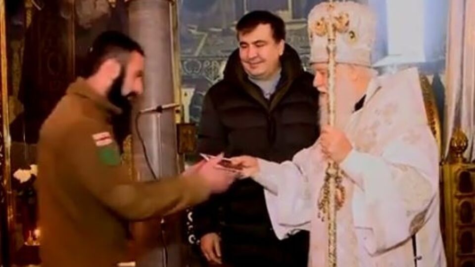 Патриарх Филарет наградил грузинских военных, воюющих в Украине