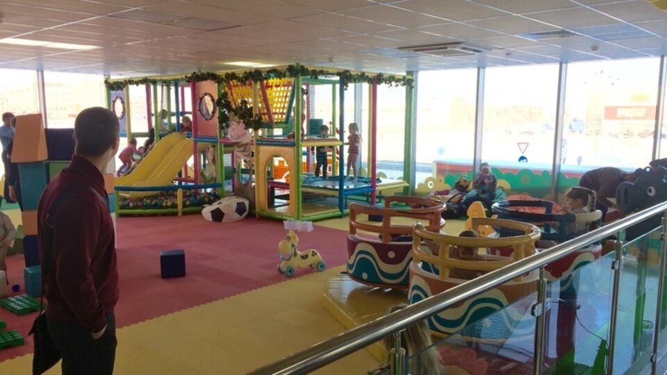 Центр продолжает работу, но детей просят приносить записки от родителей