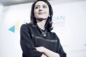 Деканоидзе призвала граждан "ездить тихо"