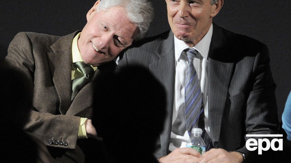 Тон разговоров Клинтона и Блэра говорит о том, что между ними установились дружеские отношения, отмечает The New York Times