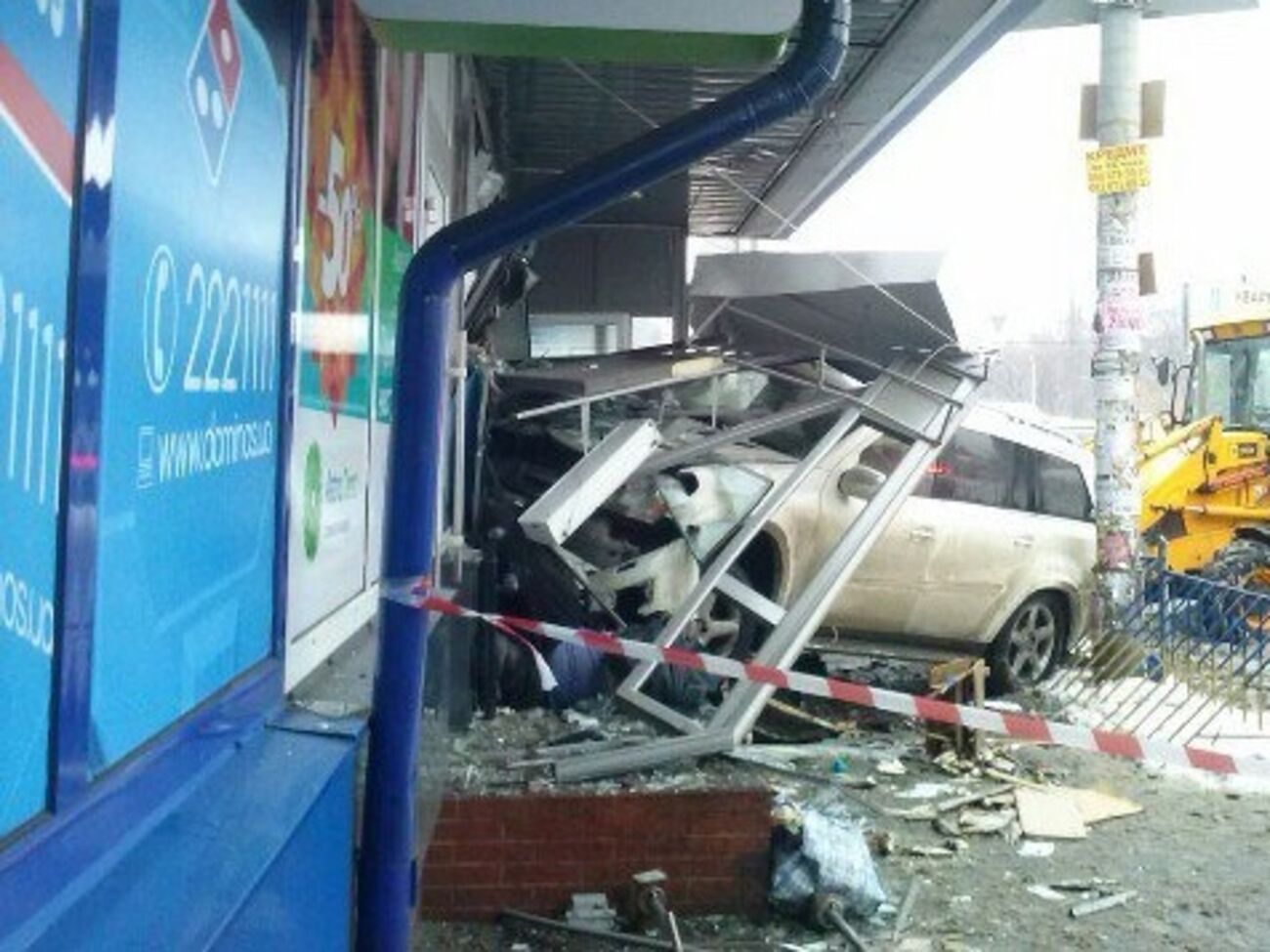 В результате ДТП водле метро "Левобережная" погибла женщина, около восьми человек пострадали