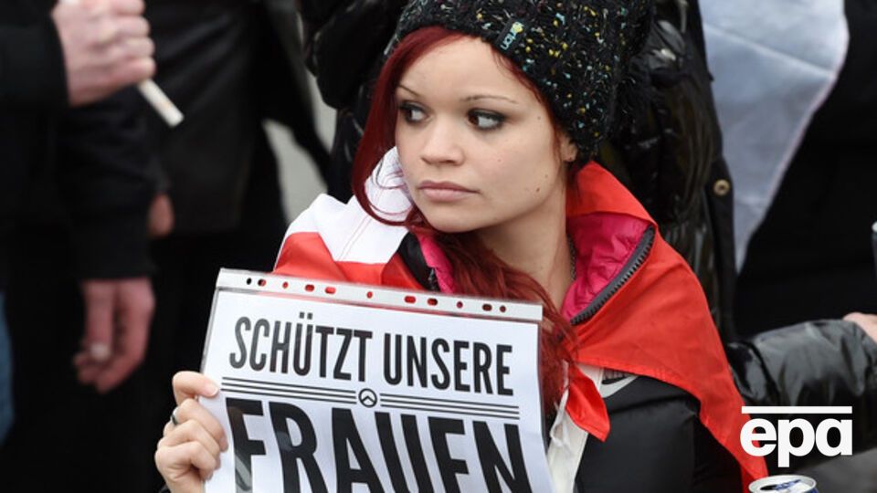 Полиция возбудила почти 400 уголовных дел по фактам нападений в Кельне