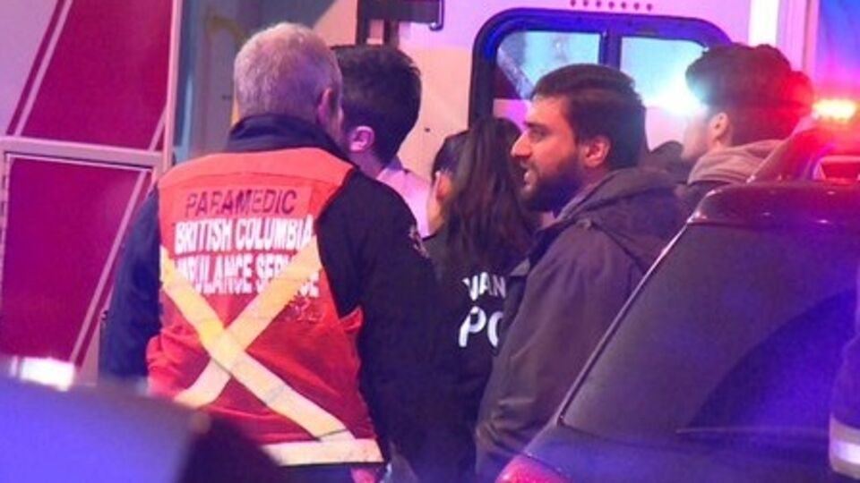 "Скорые" забрали пострадавших от отравления слезоточивым газом