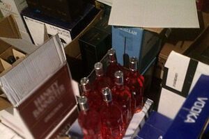 Цена такого "элитного" алкоголя была значительно ниже рыночной, отметили в полиции