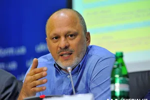 Зураб Аласания: Пропускная способность аэропортов Борисполь и Жуляны достаточна для больших пассажиропотоков