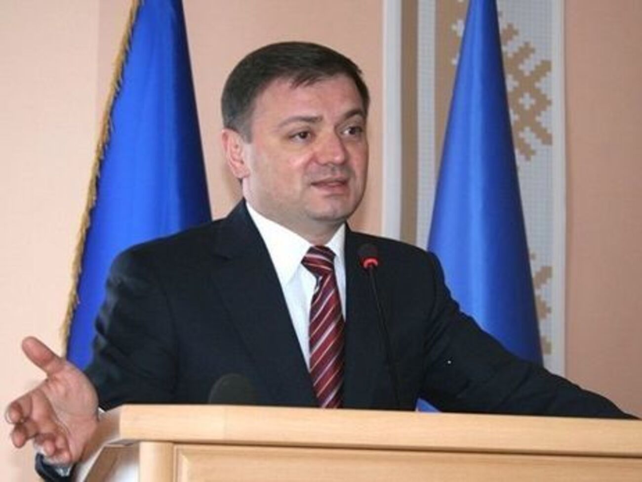 Медяник объявил голодовку