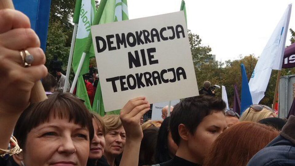 Сейчас аборты в Польше разрешены только в исключительных случаях