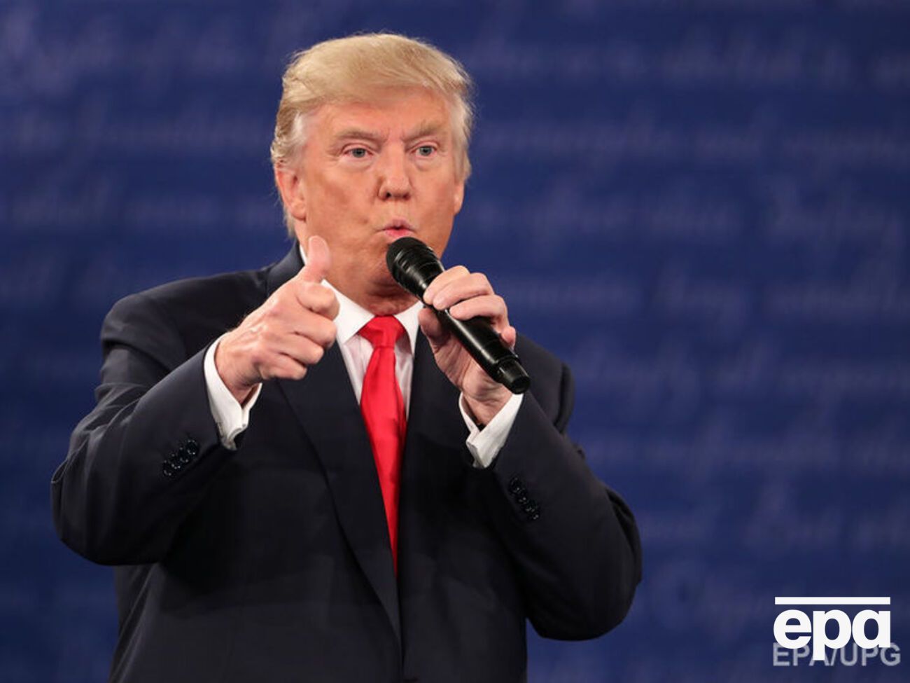 Американцы отреагировали на скандал с высказываниями Трампа о женщинах