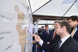 Порошенко собирается строить мост через Дунай