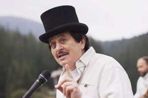 Попович сам написал музыку для песни "До Сонця вже близько"