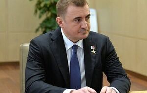 В соседнем с квартирой доме находится департамент минобороны, который курировал Алексей Дюмин