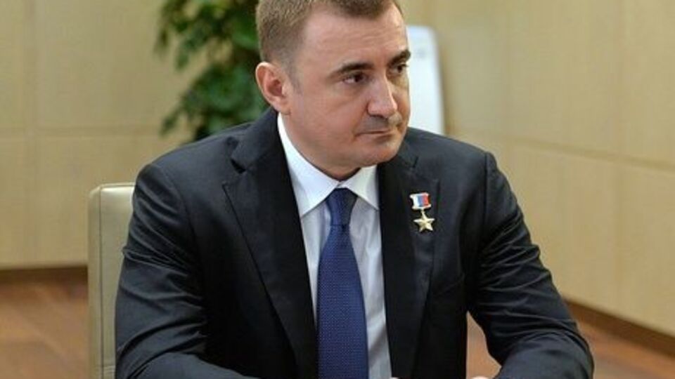В соседнем с квартирой доме находится департамент минобороны, который курировал Алексей Дюмин