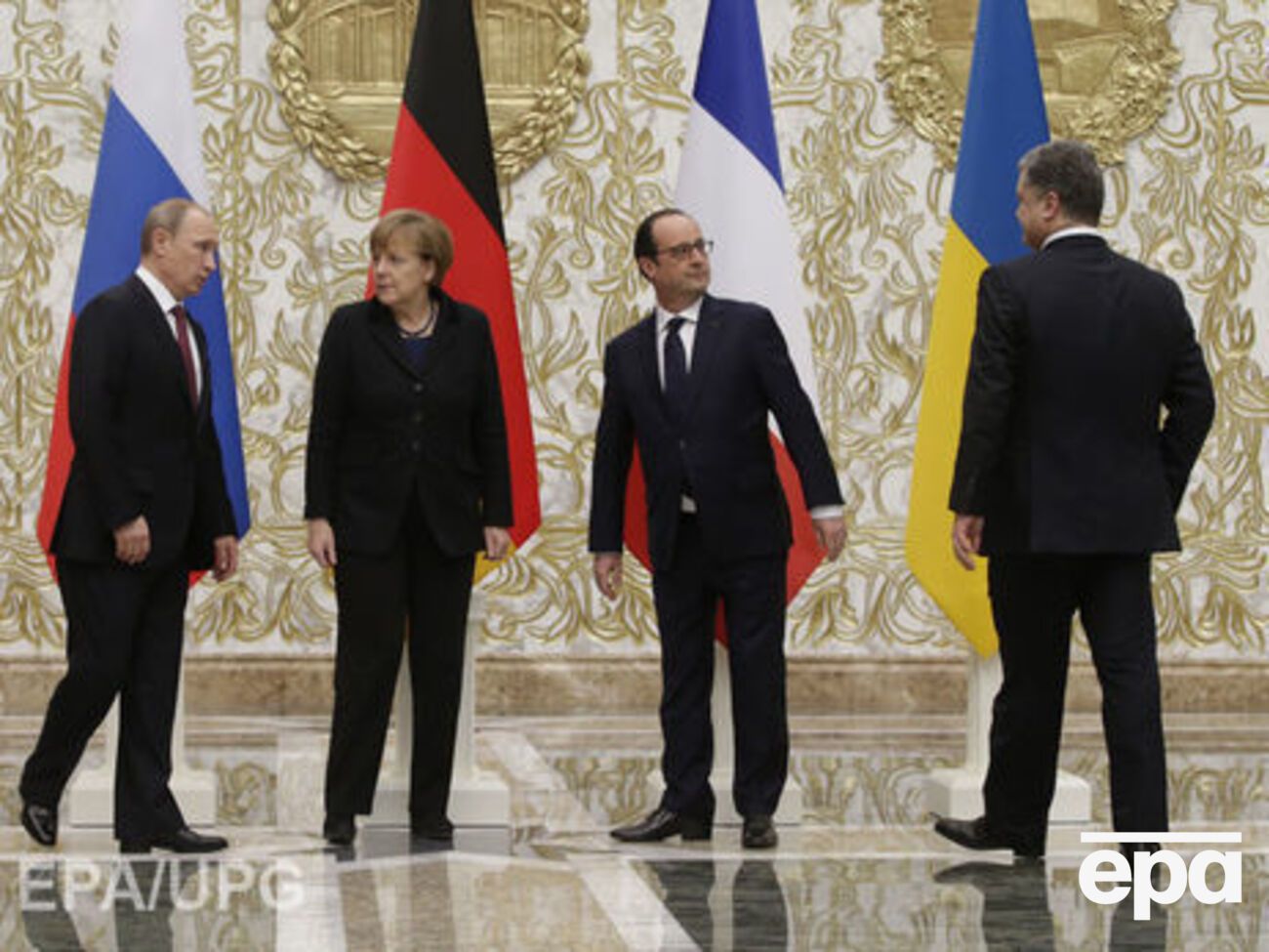 Помощник президента РФ Юрий Ушаков заявлял сегодня, что&nbsp;встреча лидеров "Нормандской четверки" состоится 19 октября