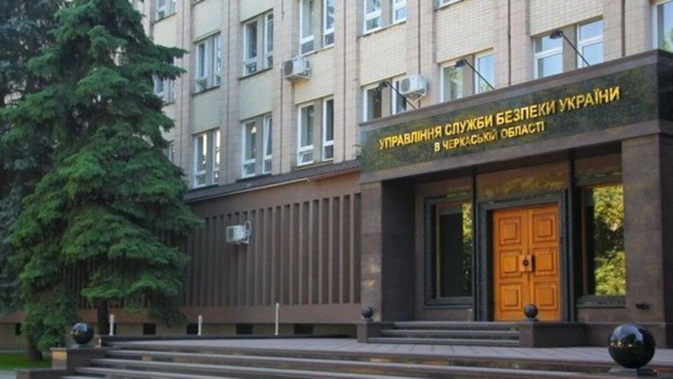 Предприниматели должны были заменить дорожное покрытие в селе Белозерье