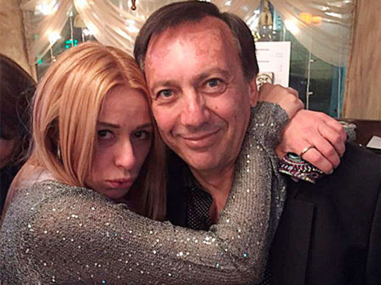 Инициатором разрыва стала Апина