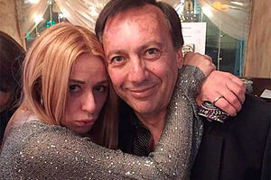 Инициатором разрыва стала Апина