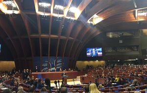 Олланд: Вето России в Совбезе ООН помешало прекратить бомбардировки в Сирии