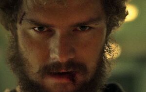 Финн Джонс исполнит роль миллиардера Дэнни Рэнда