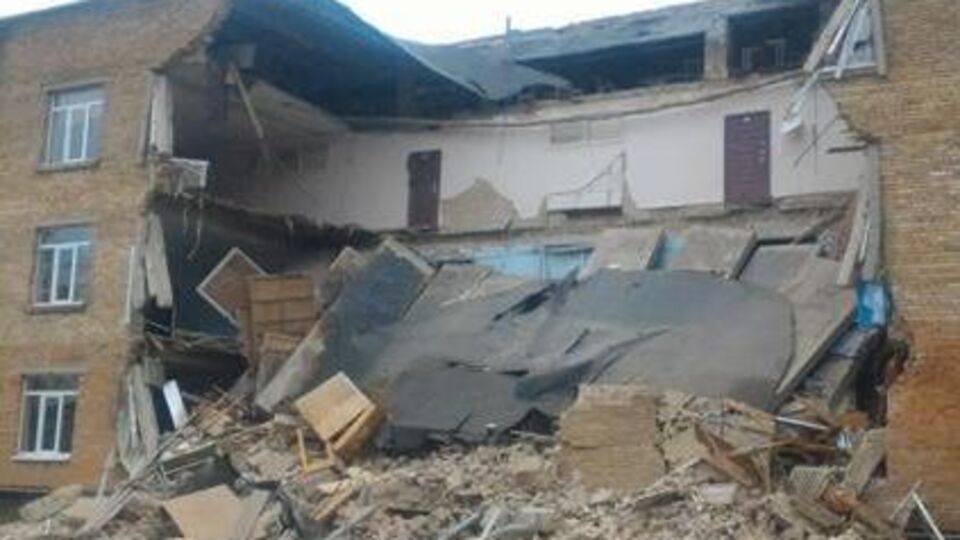 Школа в Василькове после обвала