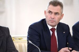 По неофициальным данным, Павел Астахов лишился своего поста из-за сына, который учится в Европе