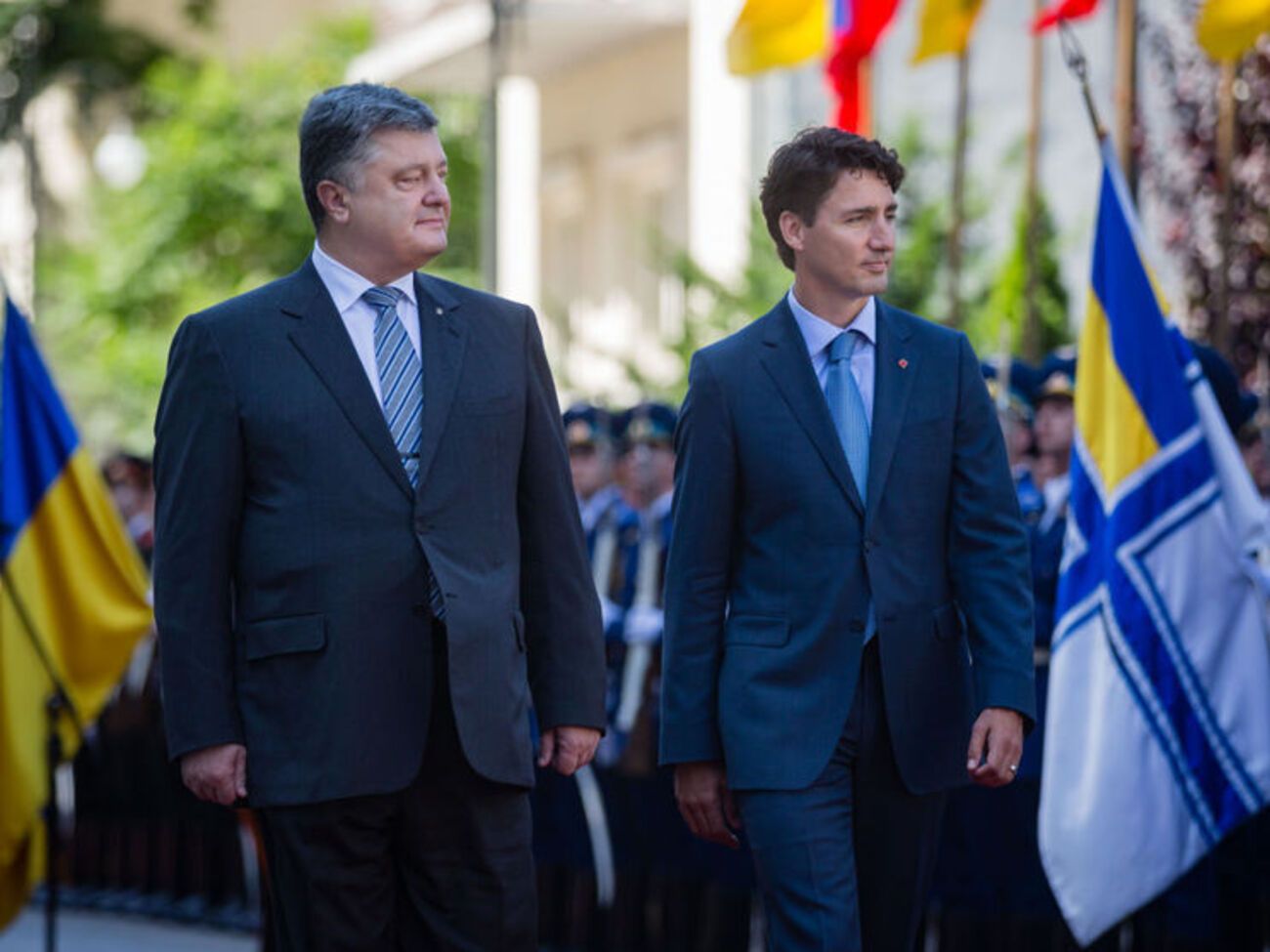 Порошенко провел телефонный разговор с Трюдо