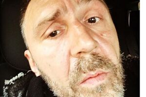 Шнуров считает, что в РФ должны меняться лица